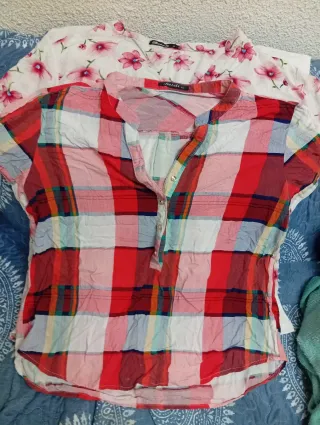 3 Camisetas Boteli Flores y Cuadros.todo 4€