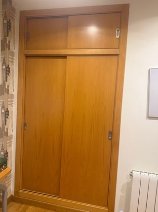 Armadi a muro in legno