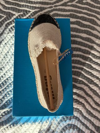 Zapatilla Mustang Beige y Marrón