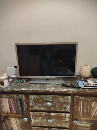 TV Philips Serie 5000 Full HD Smart TV 32"