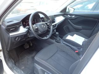 Skoda Kamiq   1.0 TSI 81kW (110CV) DSG Ambition