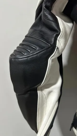 Chaqueta Dainese Talla 52 Negra/Roja/Blanca