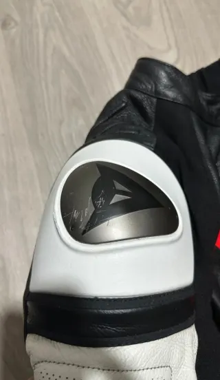 Chaqueta Dainese Talla 52 Negra/Roja/Blanca