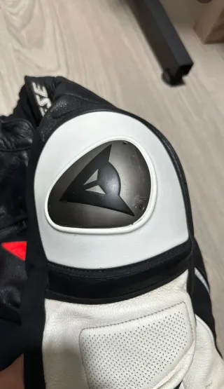 Chaqueta Dainese Talla 52 Negra/Roja/Blanca