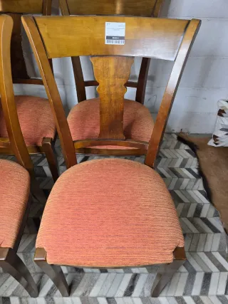 Lote 4 sillas madera clásicas y anaranjado