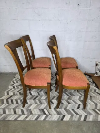 Lote 4 sillas madera clásicas y anaranjado