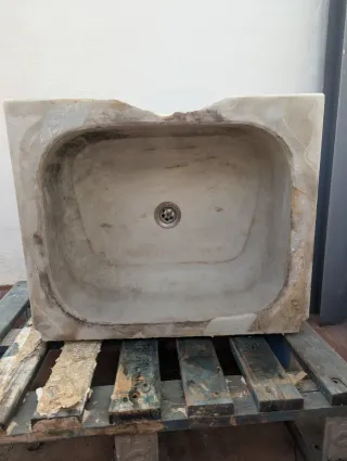Fregadero de mármol antiguo