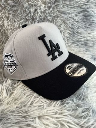 Gorra New Era LA World Series champions 2025