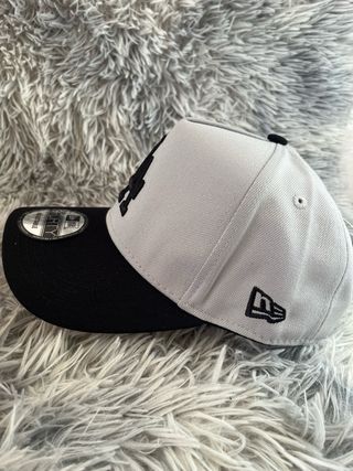 Gorra New Era LA World Series champions 2025