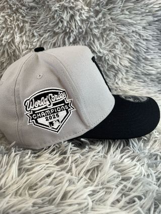 Gorra New Era LA World Series champions 2025