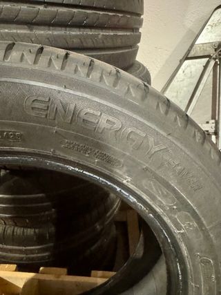 Neumáticos Michelin Energy Saver 205/60 R15. (4)