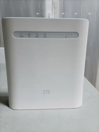 Router 4G ZTE MF286D