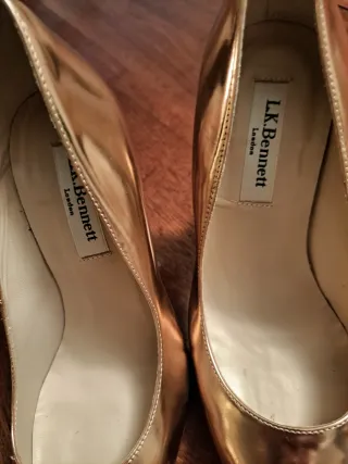 Zapatos de tacón LK Bennett (talla 37)