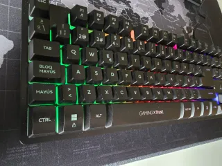 Teclado Gaming Trust Negro