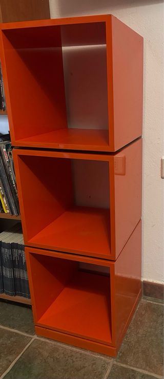 Estantería giratoria diseño naranja