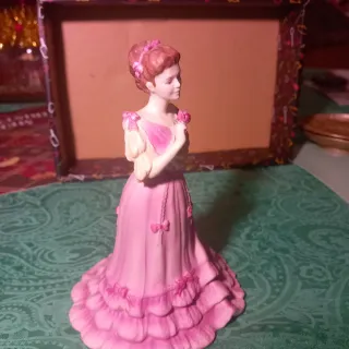 Coppia statuine porcellana donna