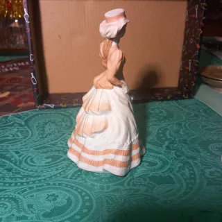 Coppia statuine porcellana donna