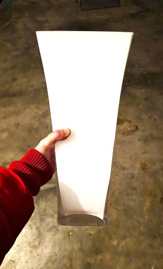 Vaso moderno bianco in vetro