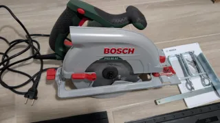 Sega circolare Bosch PKS 66 AF + accessori
