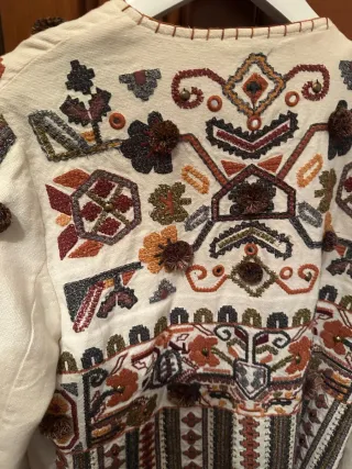 Chaqueta Zara Bordada Talla M