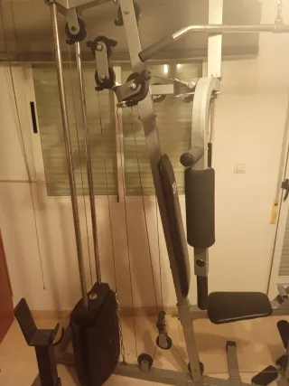 Banco de pesas 33A con accesorios