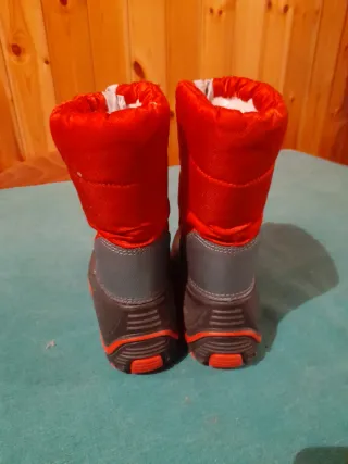 Scarponcini da neve rossi bimbo