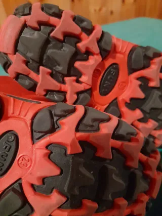 Scarponcini da neve rossi bimbo