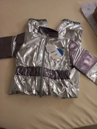 Costume da astronauta argentato