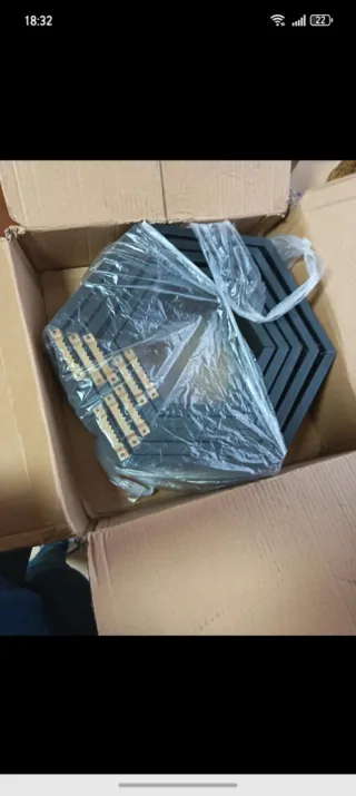 5 Scaffali Esagonali Neri