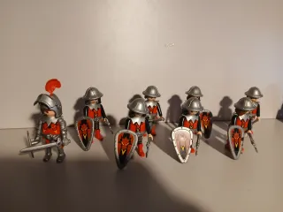 8 Playmobil Guerrero Dragón Rojo Hacha