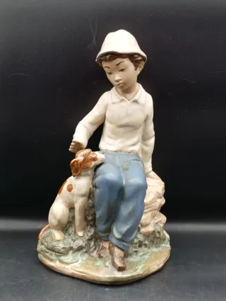 Figura porcelana Nao de Lladro Niño y Perro