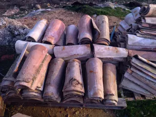 Tejas antiguas de barro