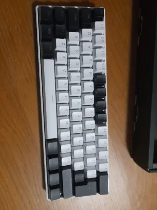 Teclado Mecánico MAGIC-REFINER RGB