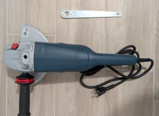 Smerigliatrice Bosch GWS 22-230 J