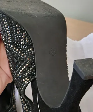 Zapatos Alma en Pena Negros Brillantes