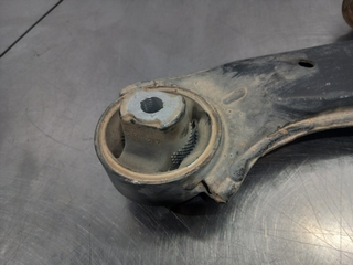 BRAZO SUSPENSION INFERIOR DELANTERO DERECHO FIAT