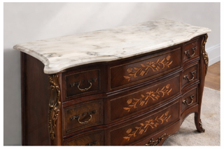 Cómoda antigua de madera con mármol