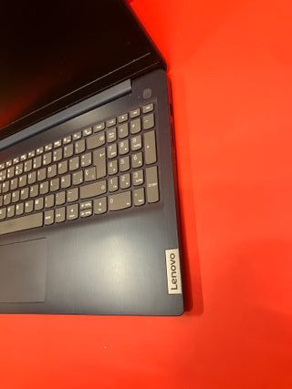 Lenovo Ryzen 3 8GB RAM 256GB Ssd