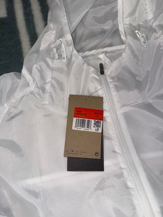 Chaqueta deportiva Nike Miller blanca