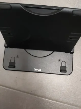 Supporto portatile Trust pieghevole