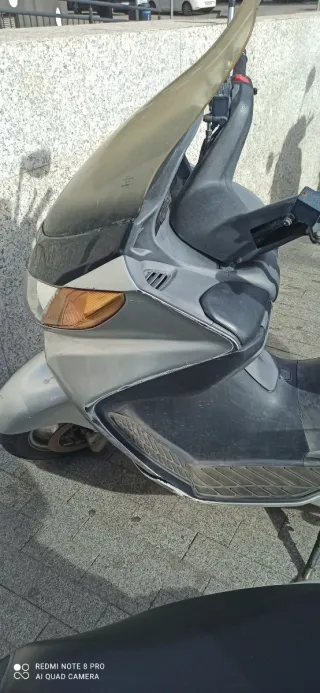 Suzuki Burgman 400 Plata