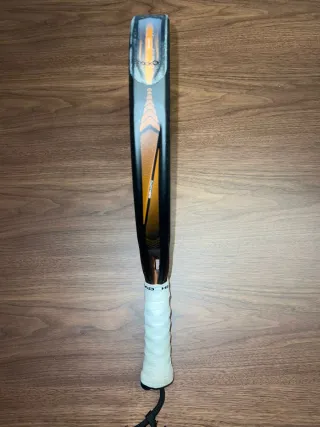 Pala Bullpadel Vertex 04