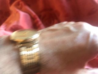 Reloj Certina de Cuerda Dorado