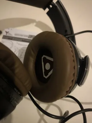 Thrustmaster 300CPX DOOM EDITION Auriculares