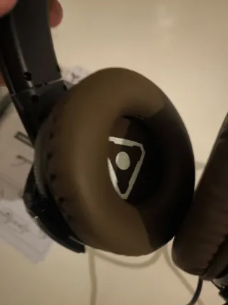 Thrustmaster 300CPX DOOM EDITION Auriculares