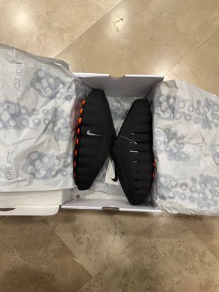 Chanclas Nike Mind 001 Negro Naranja