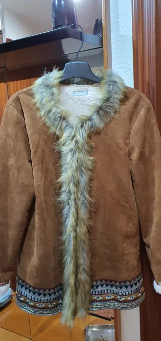 ¡REBAJAS! CHAQUETA ANTE MARRÓN TALLA M, COMO NUEVA