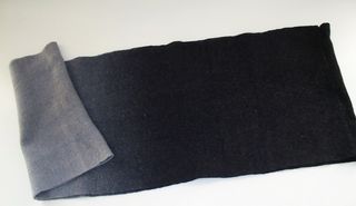 Scaldacollo in lana nero e grigio