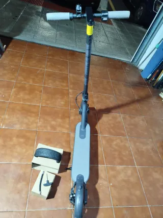 Patinete Eléctrico Xiaomi 1S con los plásticos