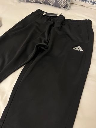 Chándal Adidas Gris y Negro Talla XL. Talla amplia